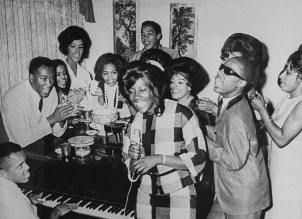 Berry Gordy with Artists at the piano